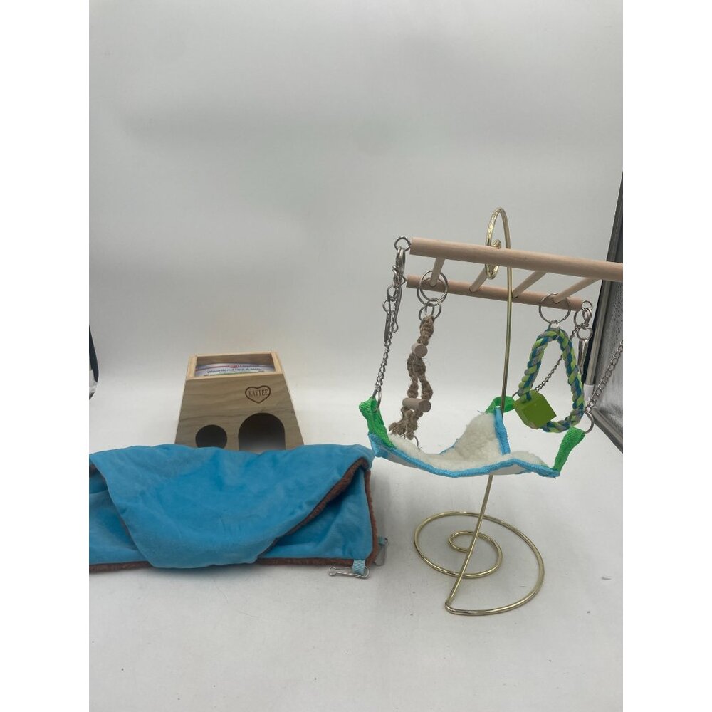 Kaytee Woodland Get-A-Way Medium Hamster Habitat Accessory Set - Picture 8 of 9